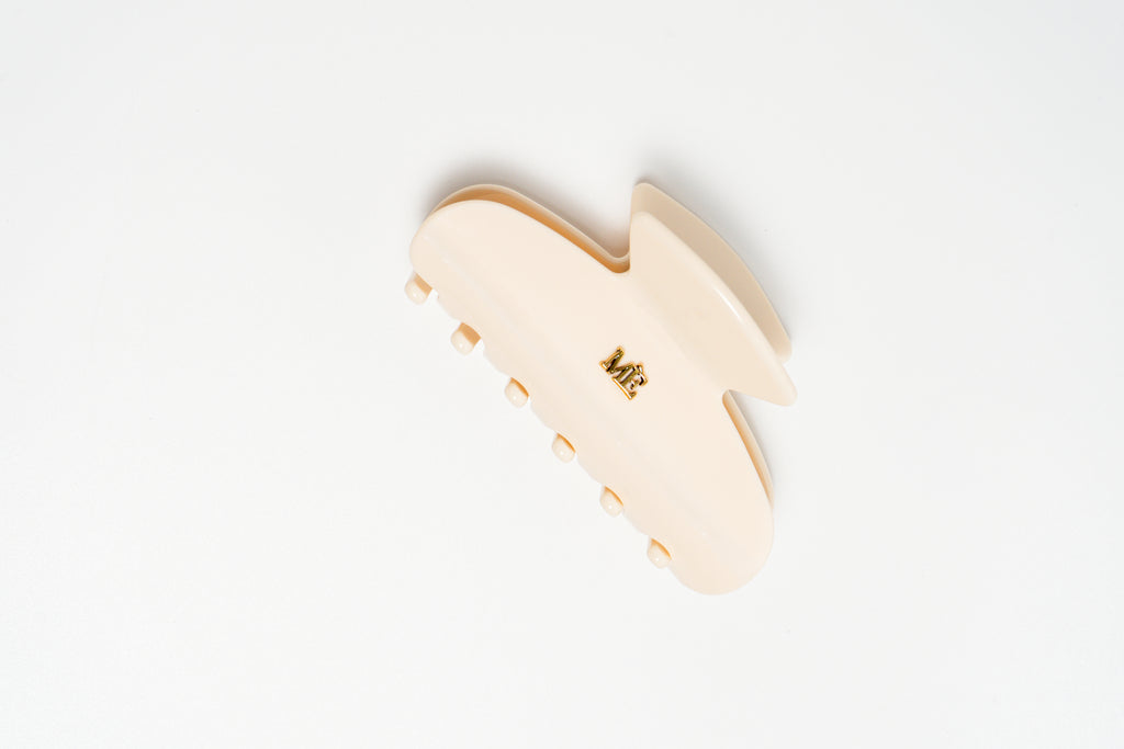 The Signature Claw - Emblem Edition, Petite Off-White