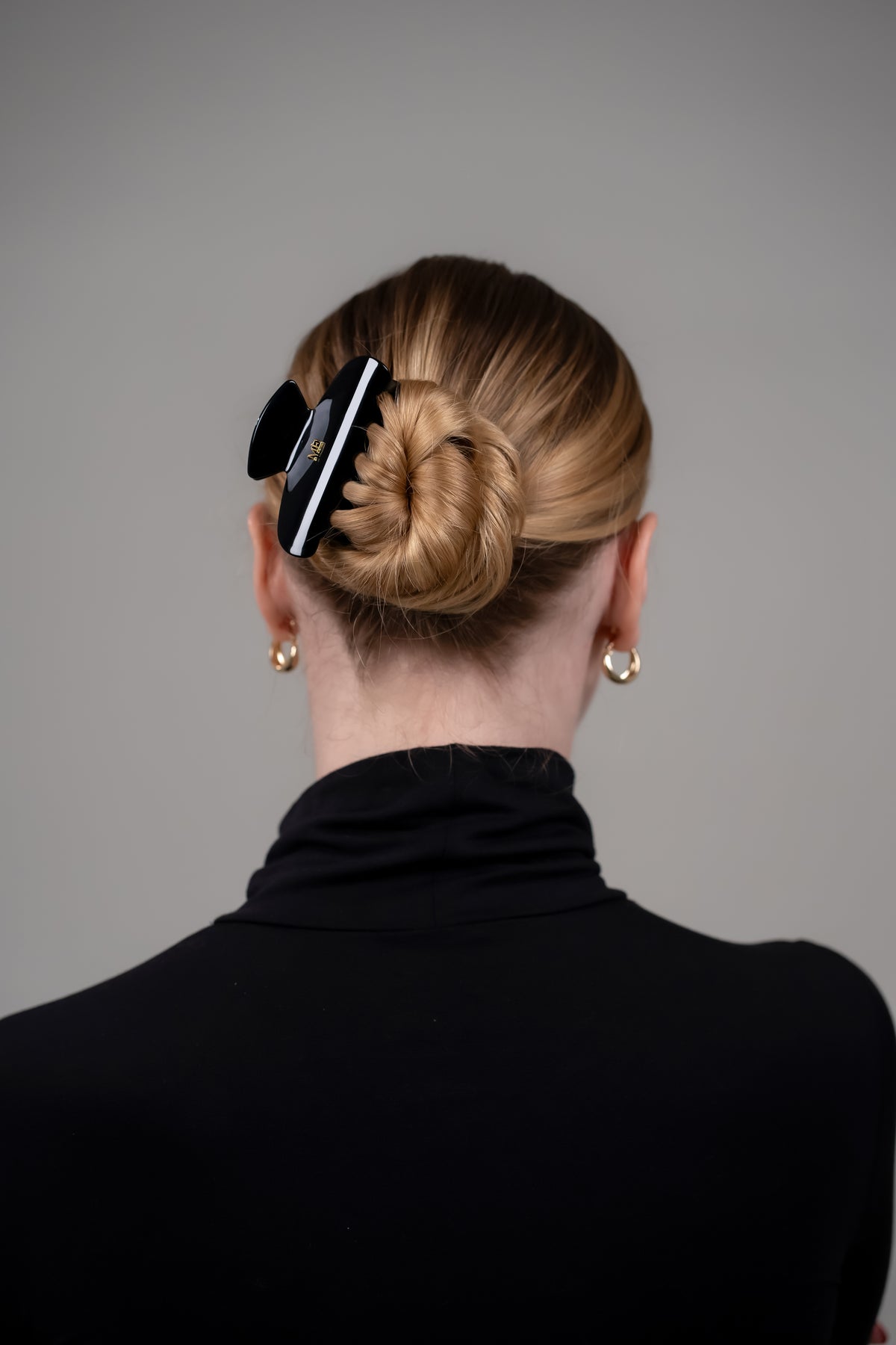 The Signature Claw - Emblem Edition, Petite Noir