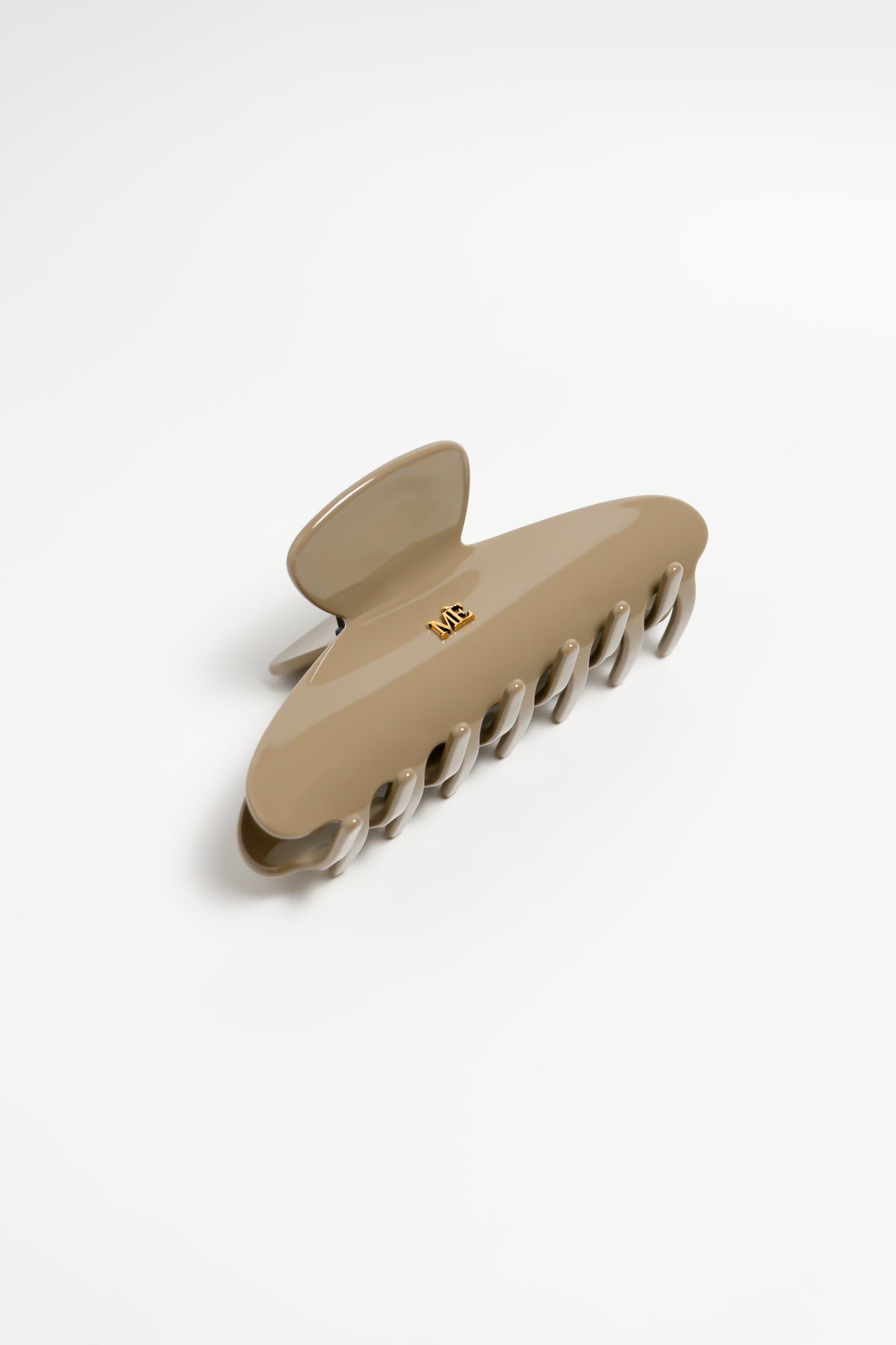The Signature Claw - Emblem Edition, Classic Taupe