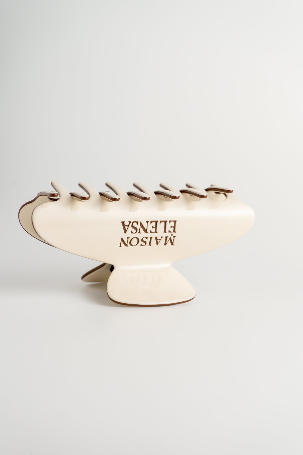 The Signature Claw - Engraved Edition, Classic Off White