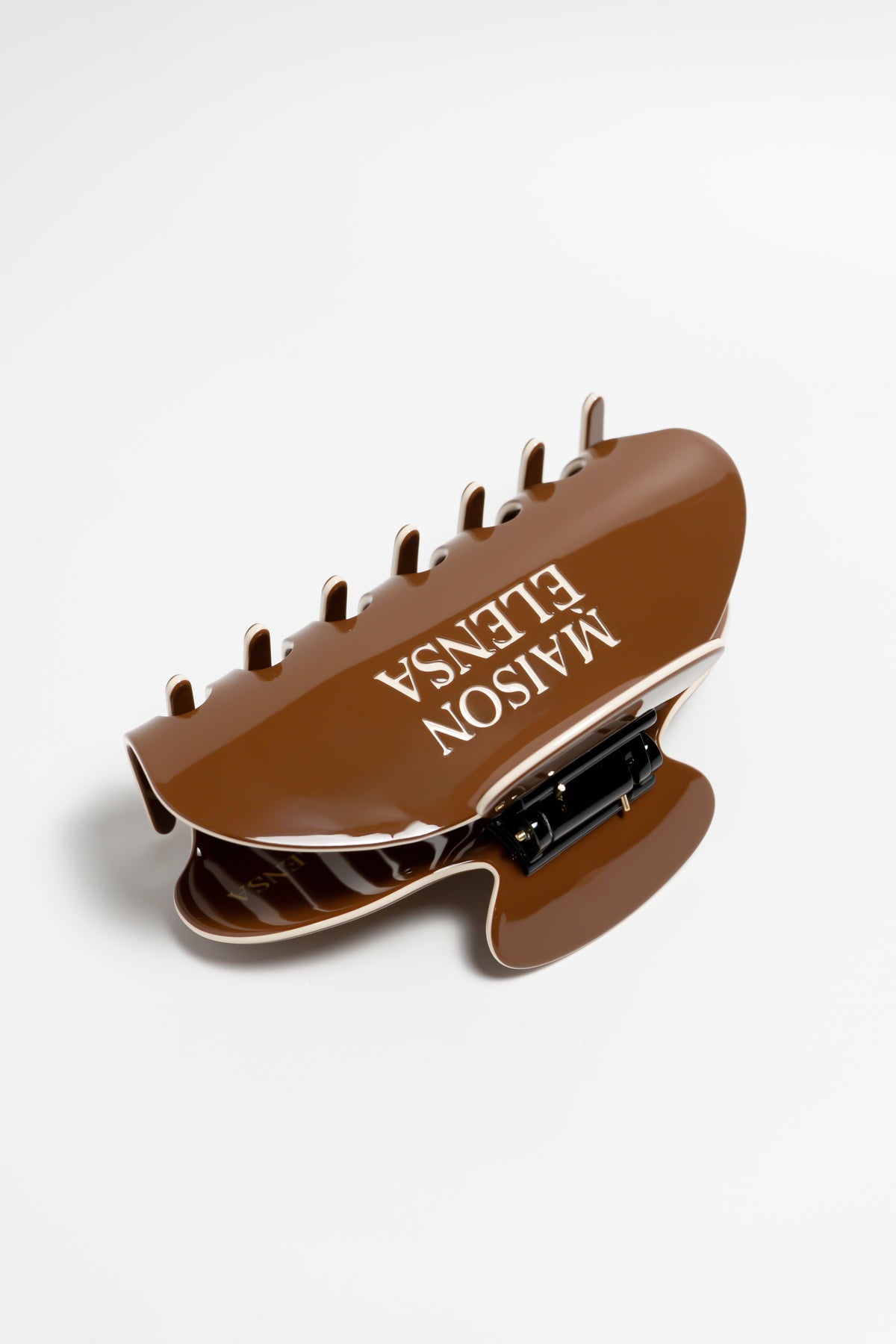 The Signature Claw - Engraved Edition, Grande Mocha