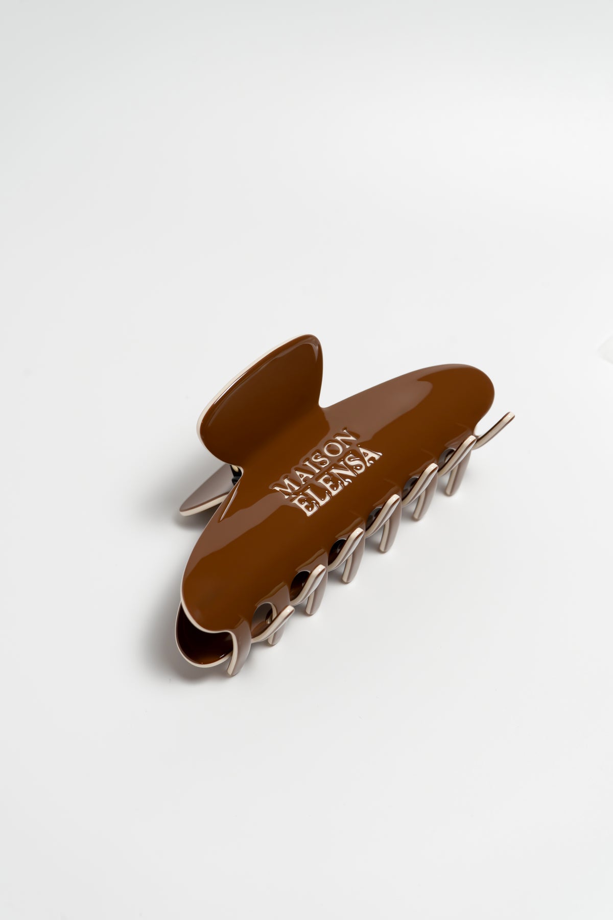 The Signature Claw - Engraved Edition, Classic Mocha